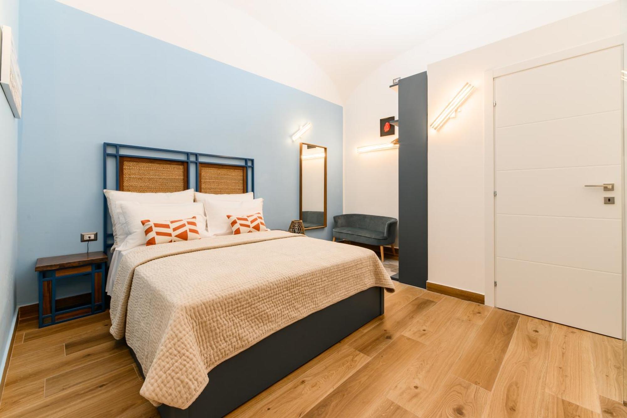 Nea Domus Santa Monica Apartment Naples